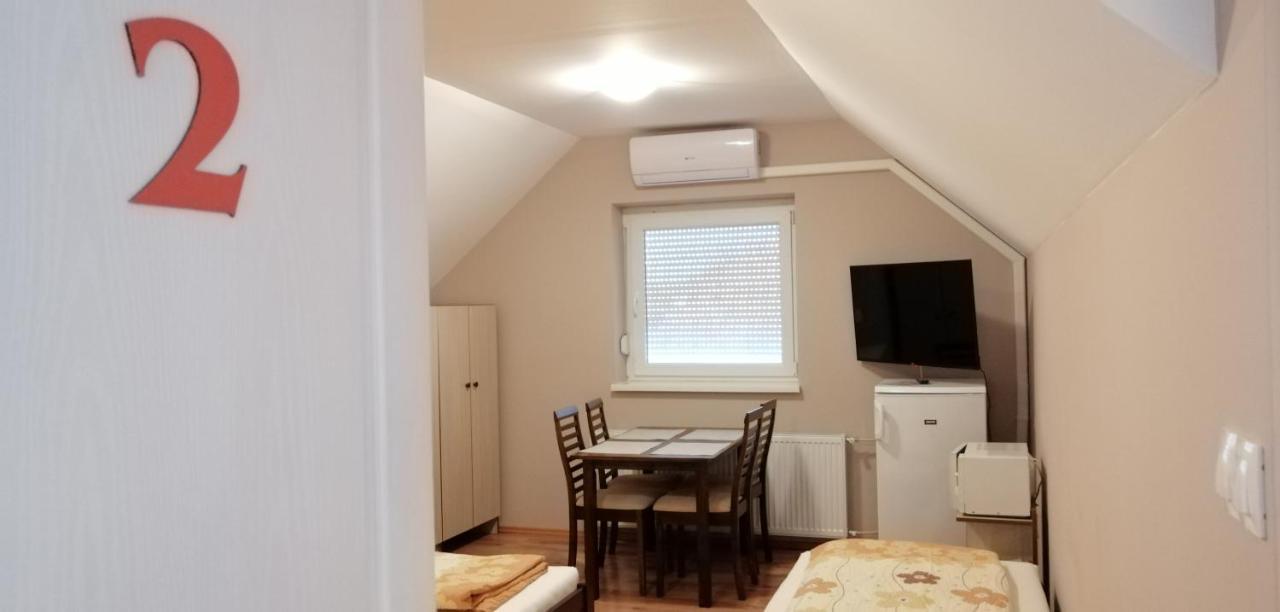Ferienwohnung Apollo Vendeghaz Edelény Exterior foto