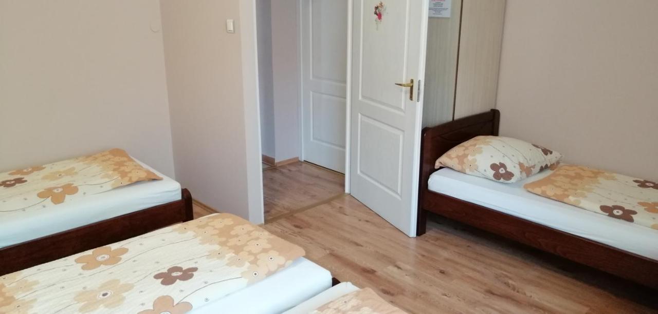 Ferienwohnung Apollo Vendeghaz Edelény Exterior foto
