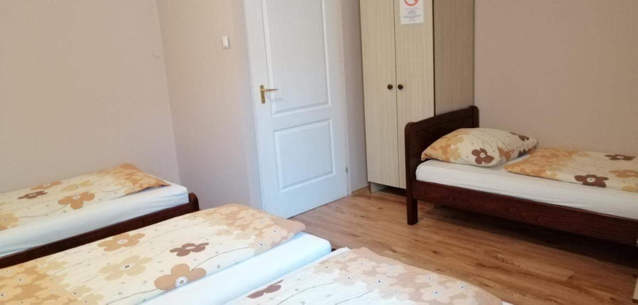 Ferienwohnung Apollo Vendeghaz Edelény Exterior foto